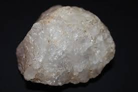 Where to Find Quartz Crystals in the US: Top Locations & Guide
